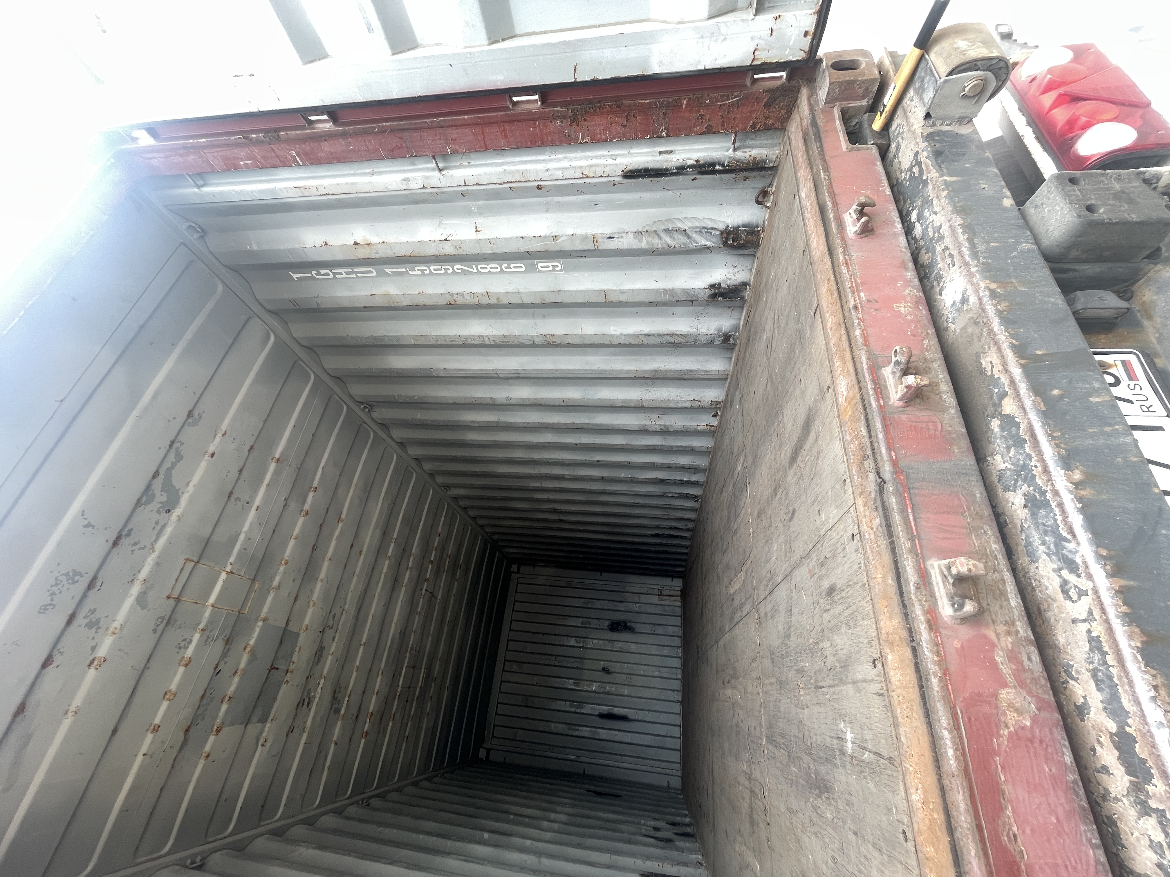 Морской контейнер TGHU1592869