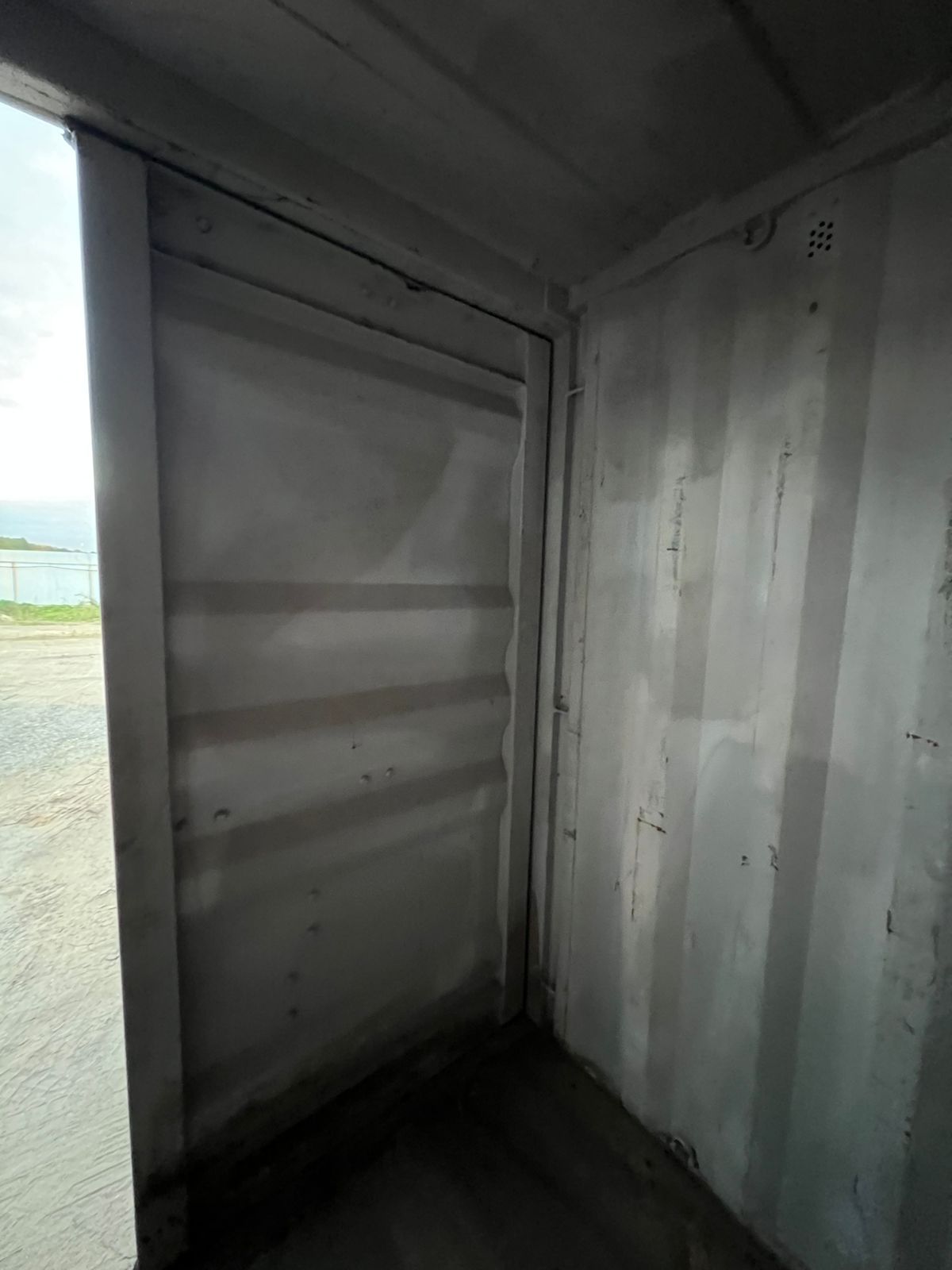 Морской контейнер TGHU1605117