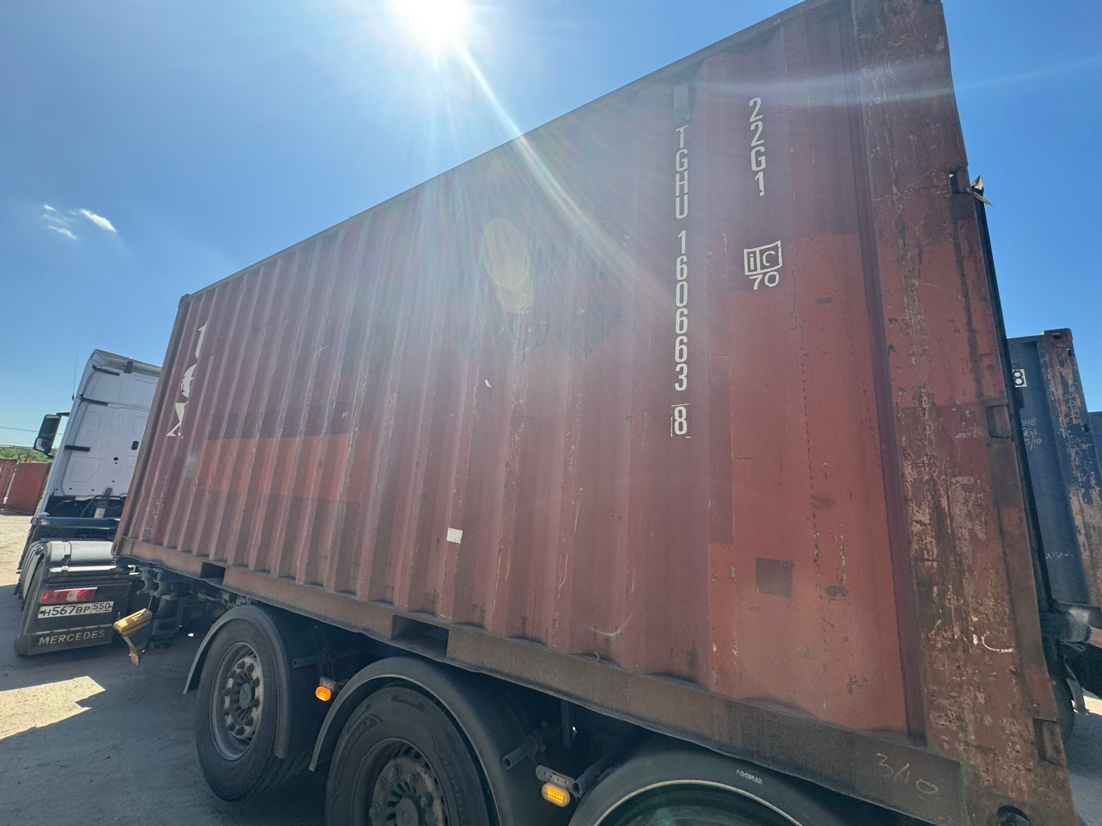 Морской контейнер TGHU1606638