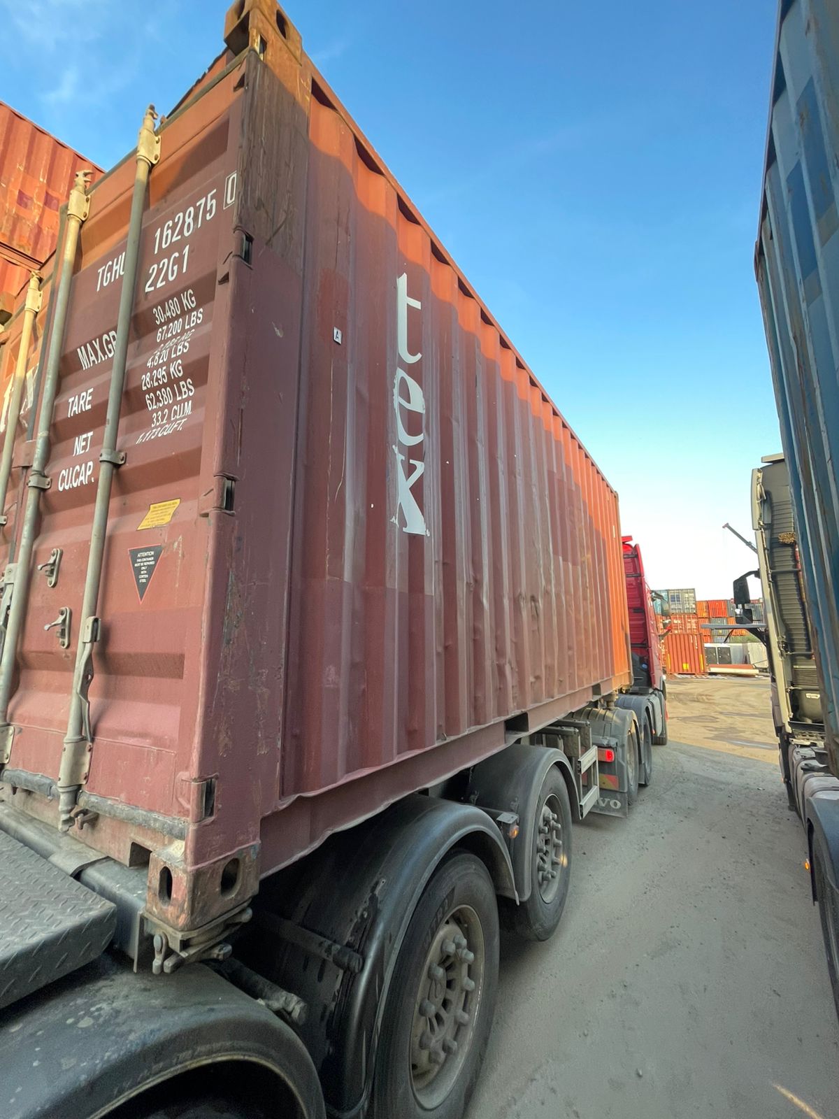Морской контейнер TGHU1628750
