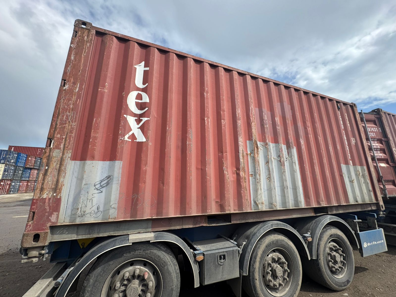 Морской контейнер TGHU1665728