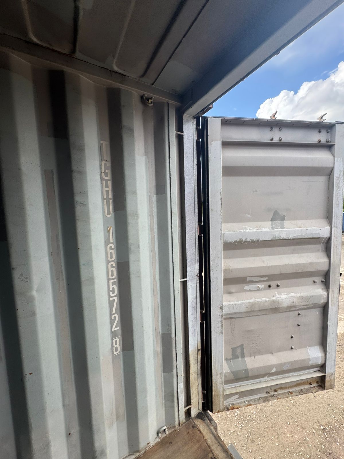 Морской контейнер TGHU1665728