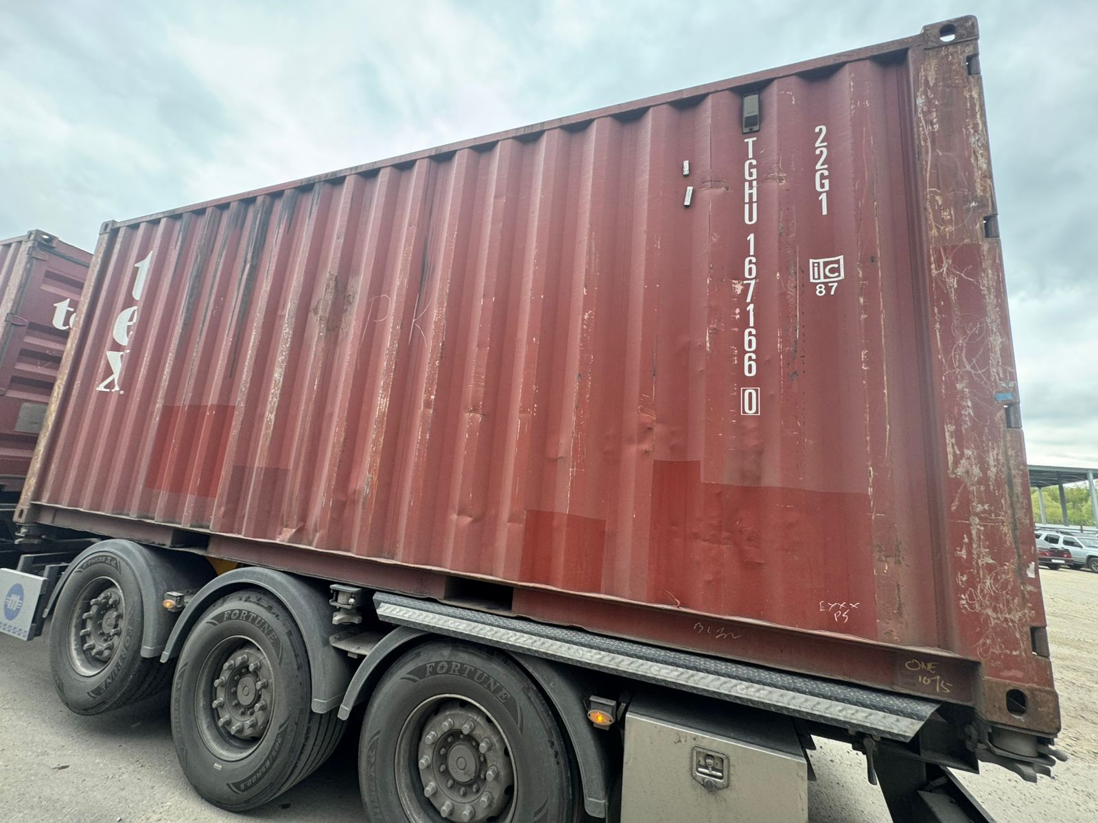 Морской контейнер TGHU1671660