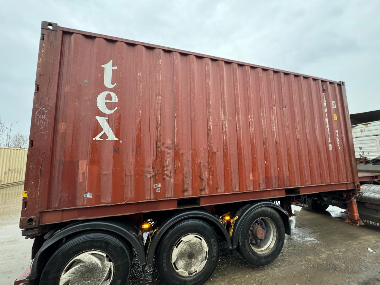 Морской контейнер TGHU1684780