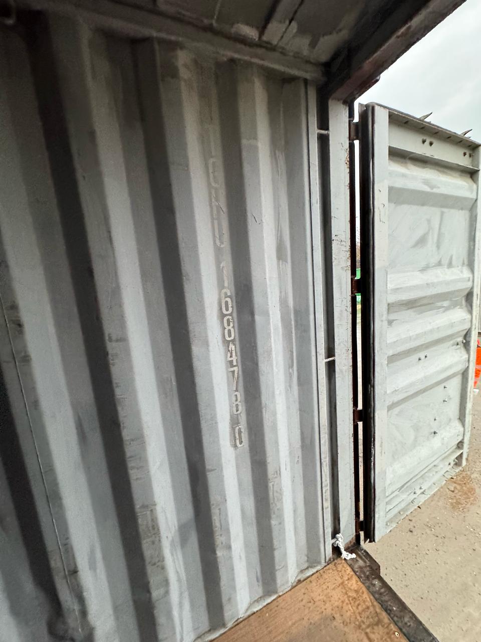 Морской контейнер TGHU1684780