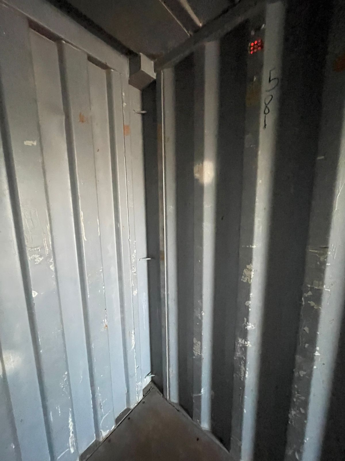 Морской контейнер TGHU1685323