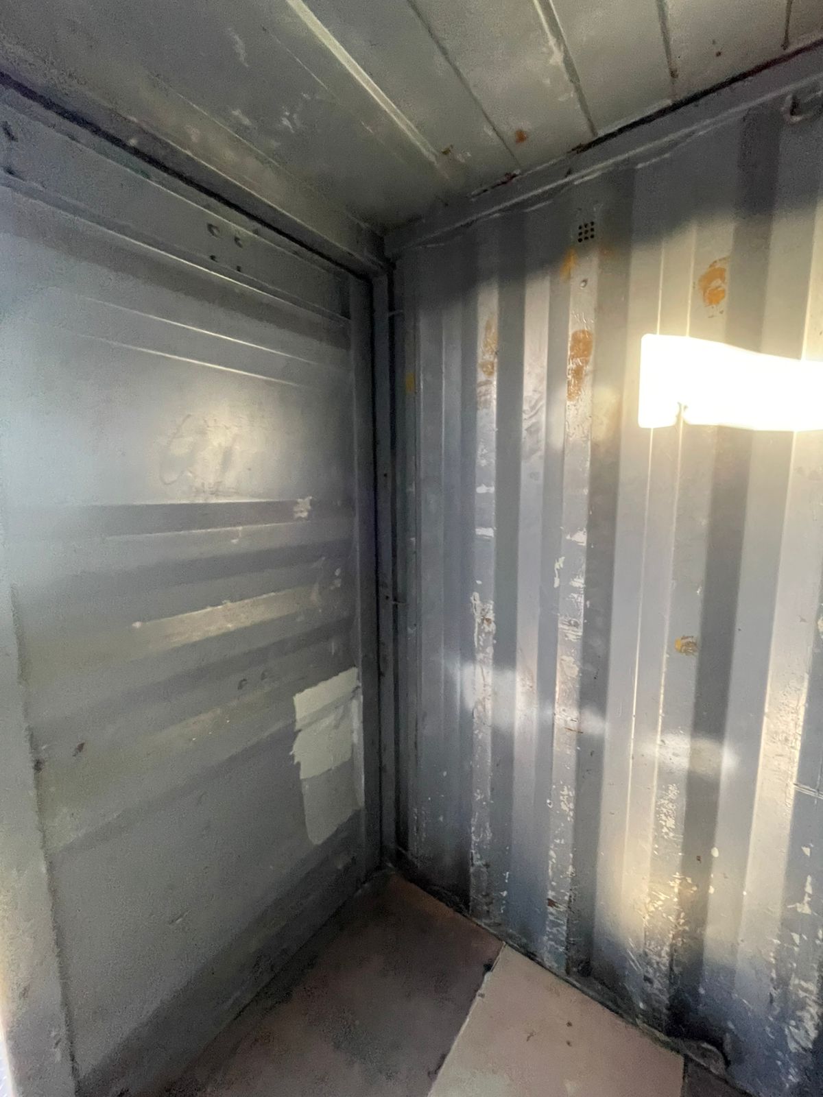 Морской контейнер TGHU1685323