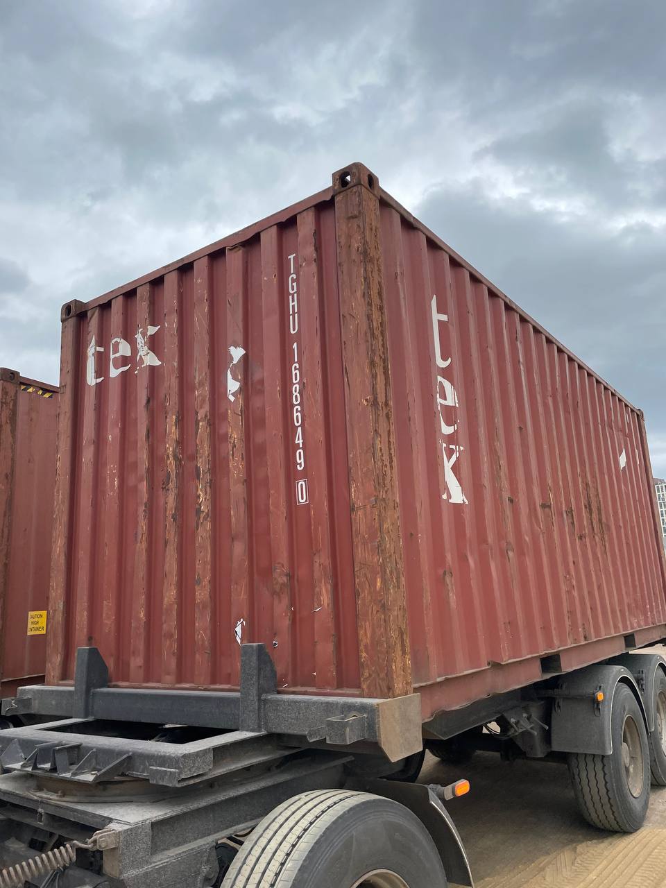 Морской контейнер TGHU1686490