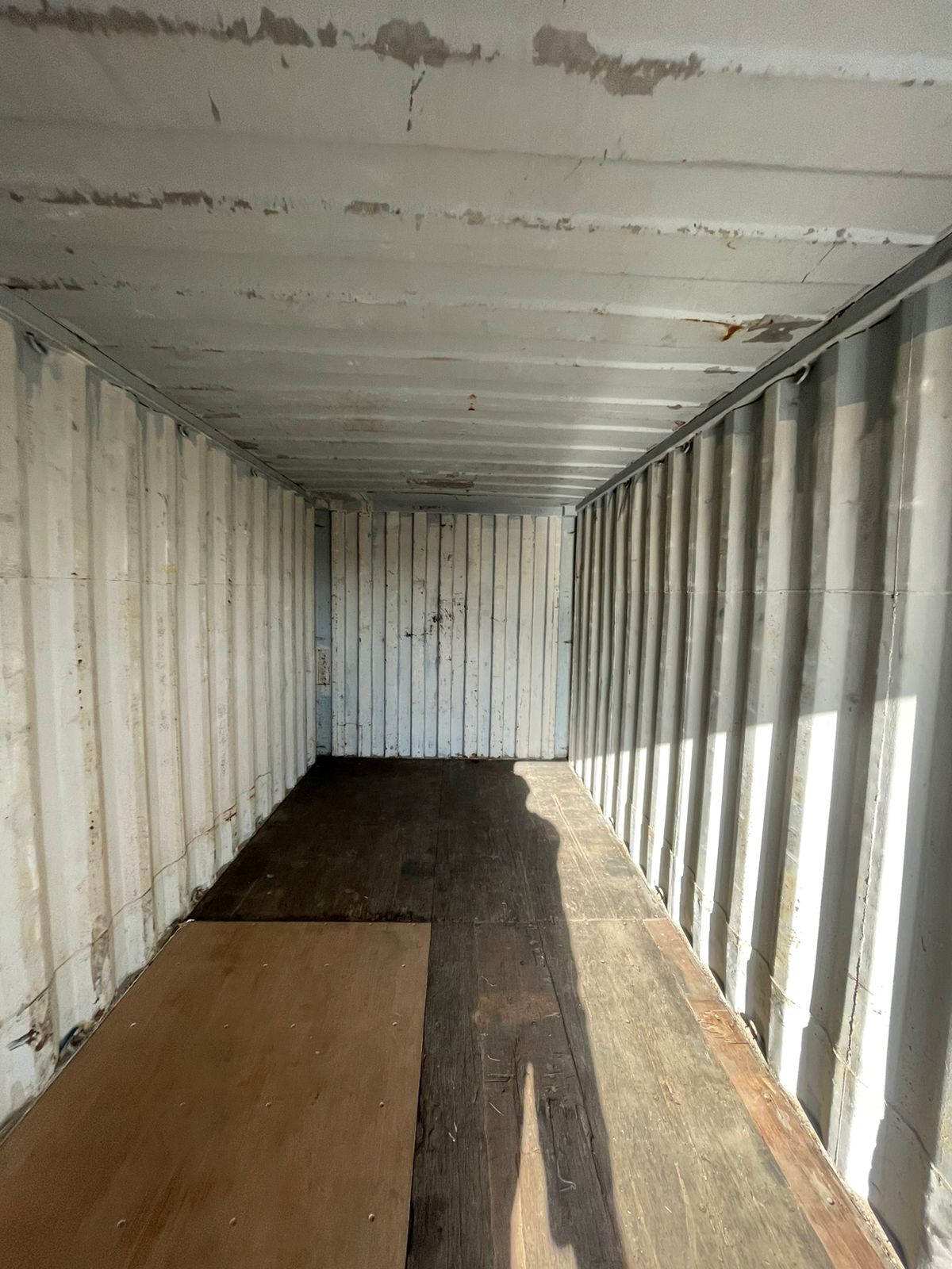 Морской контейнер TGHU1686736