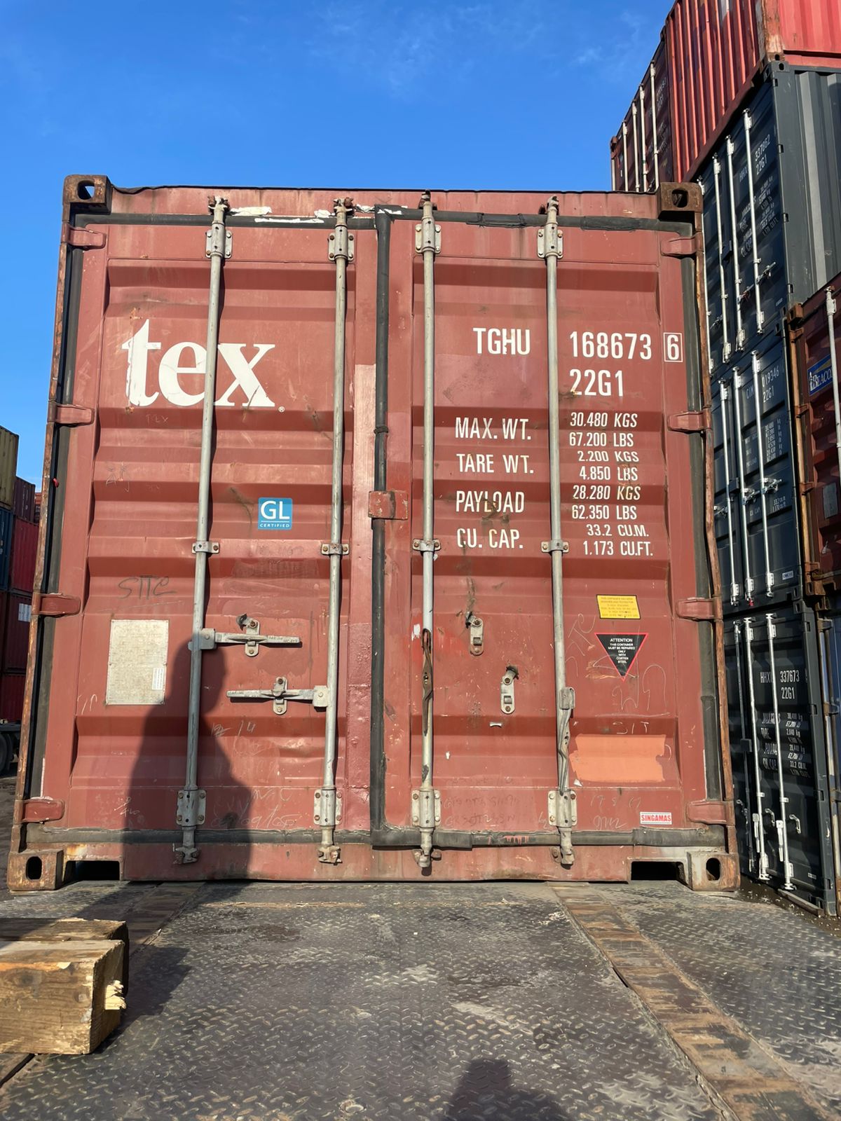 Морской контейнер TGHU1686736