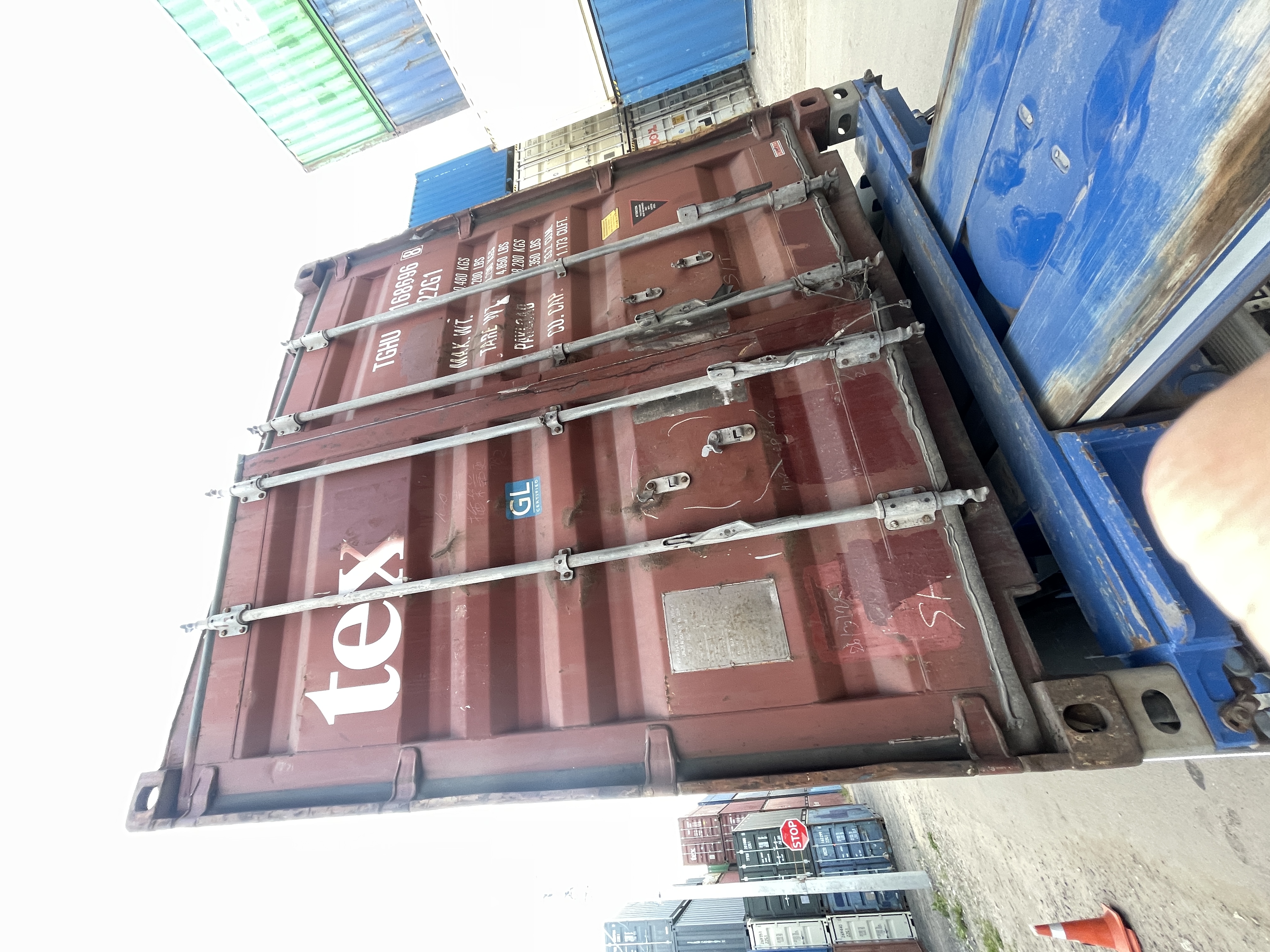 Морской контейнер TGHU1686968