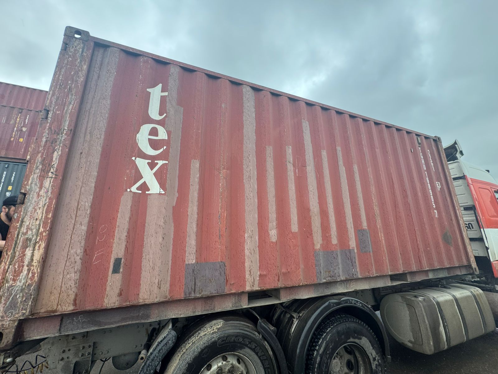 Морской контейнер TGHU1689057