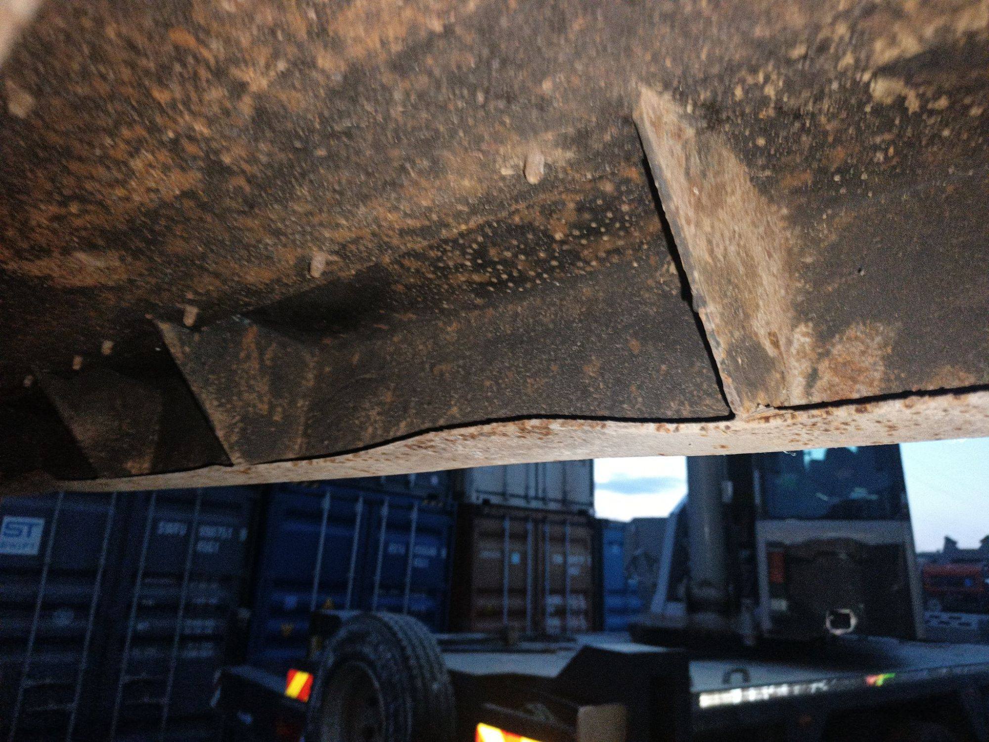 Морской контейнер TGHU1701810