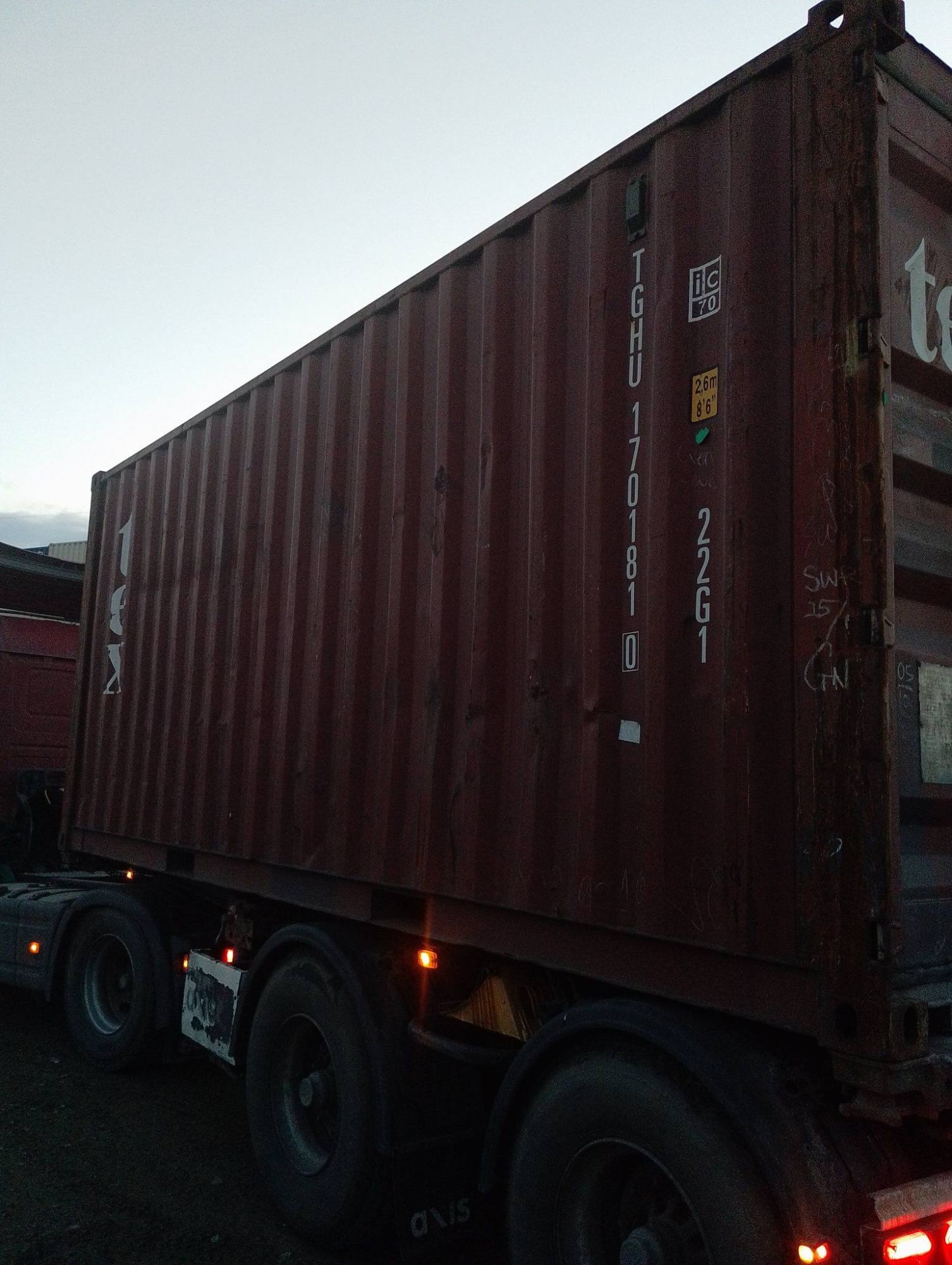 Морской контейнер TGHU1701810