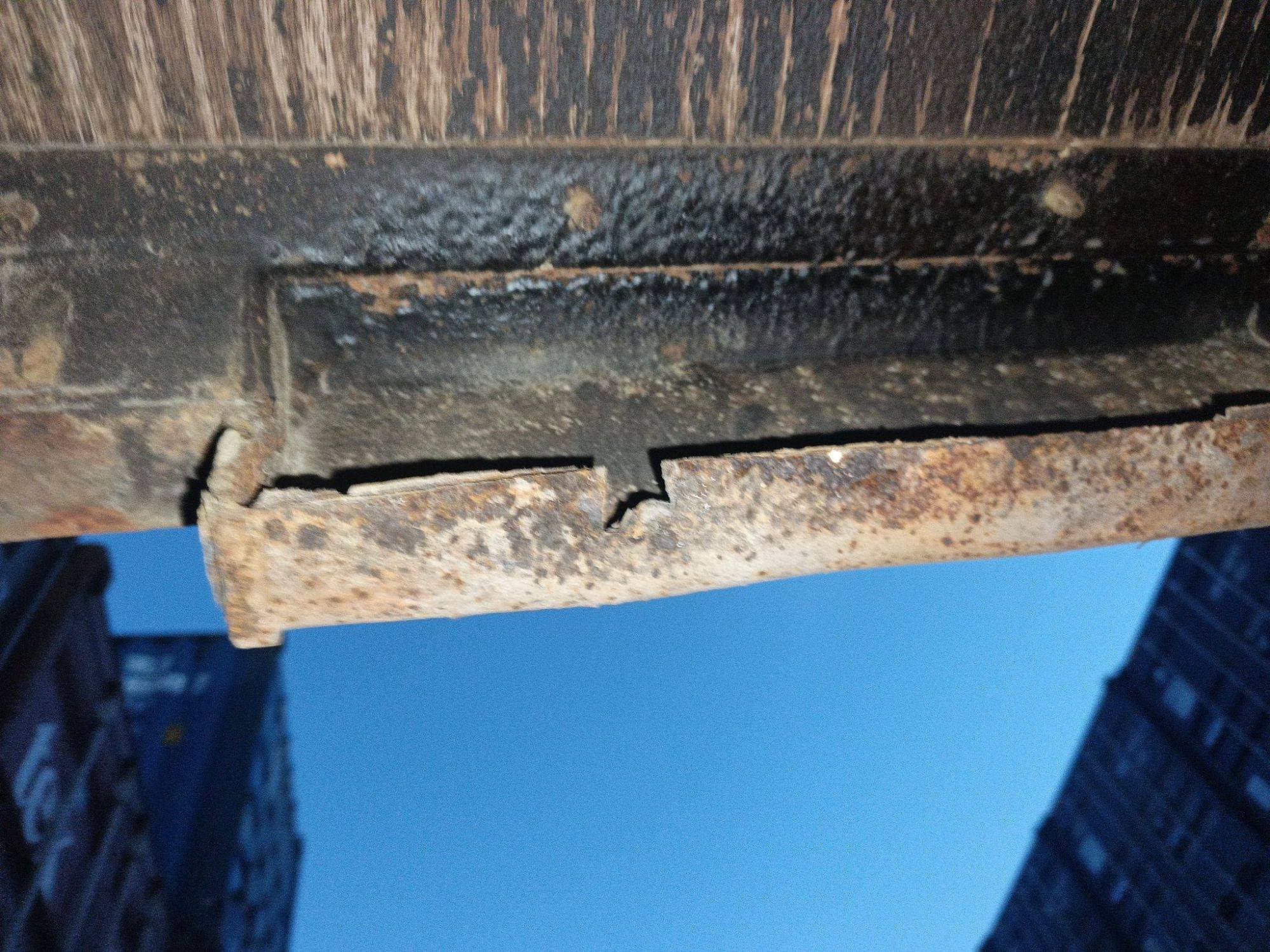 Морской контейнер TGHU1701810