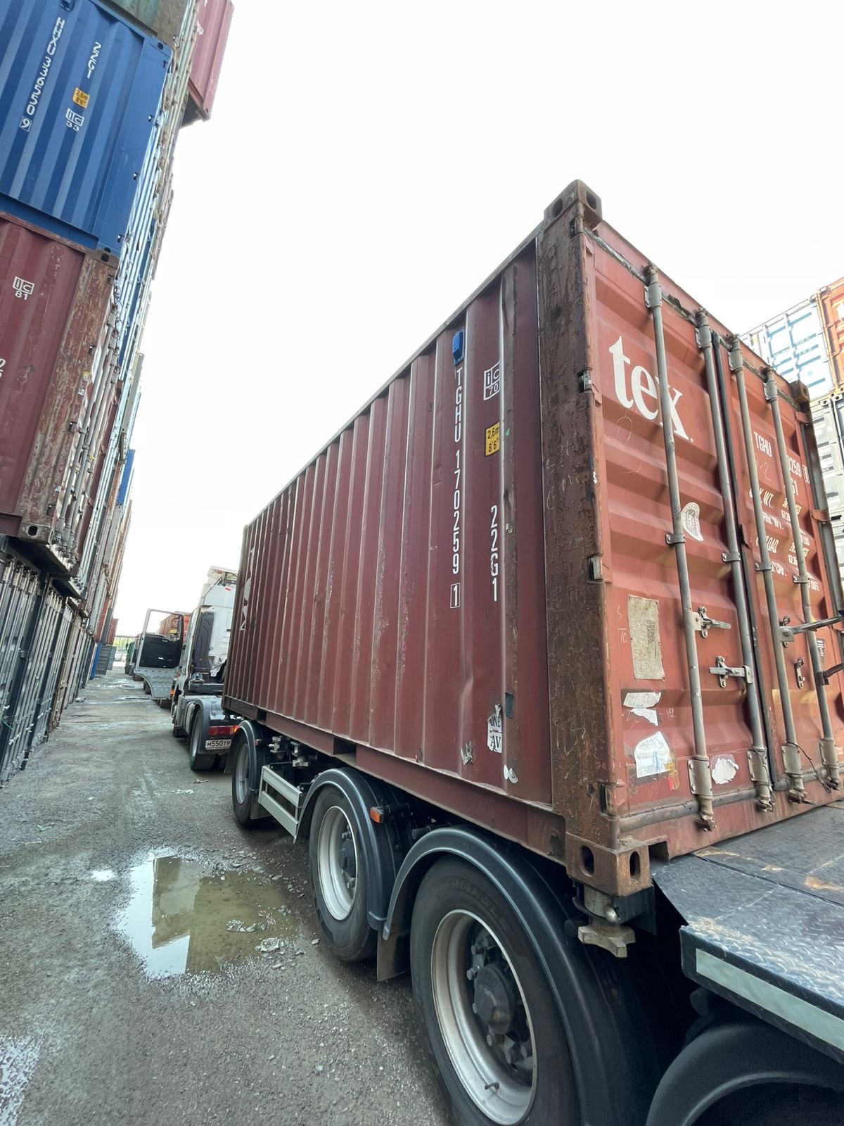 Морской контейнер TGHU1702591