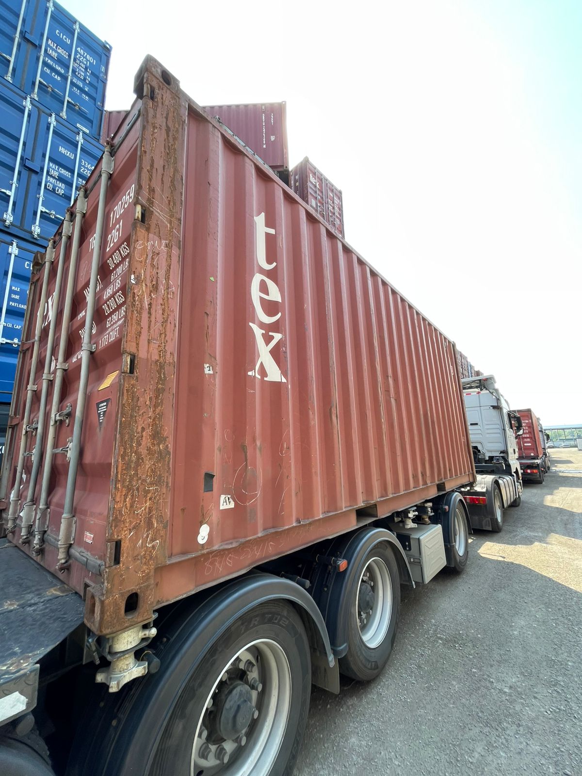 Морской контейнер TGHU1702591