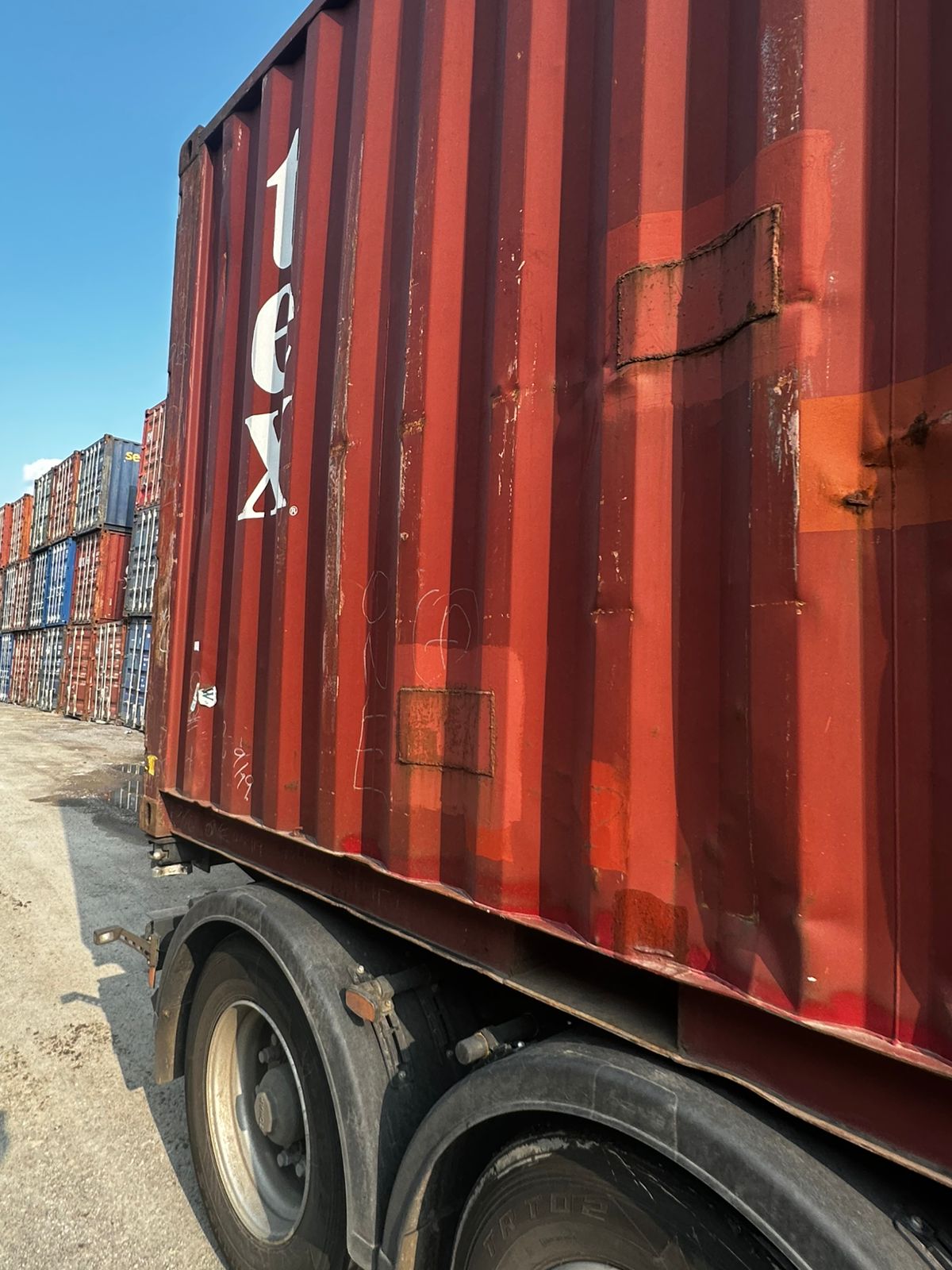 Морской контейнер TGHU1716846