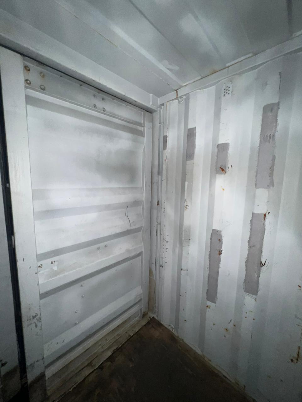 Морской контейнер TGHU1718176