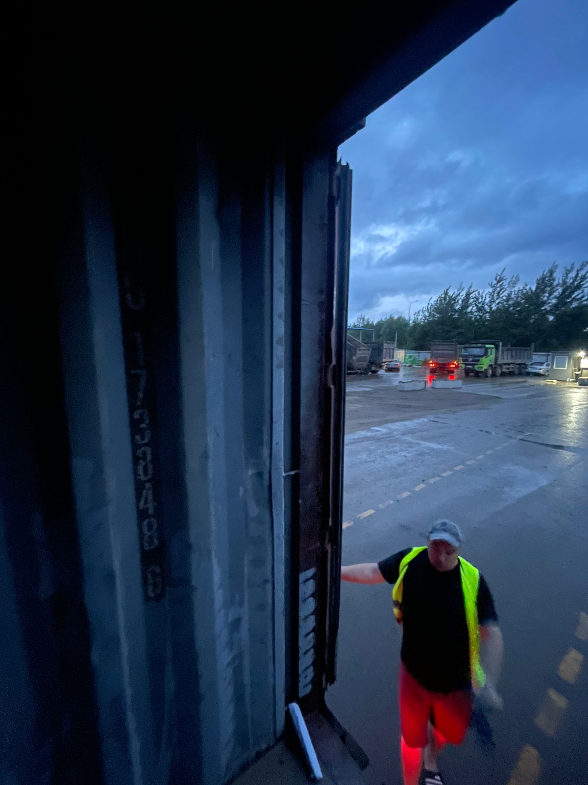 Морской контейнер TGHU1738486