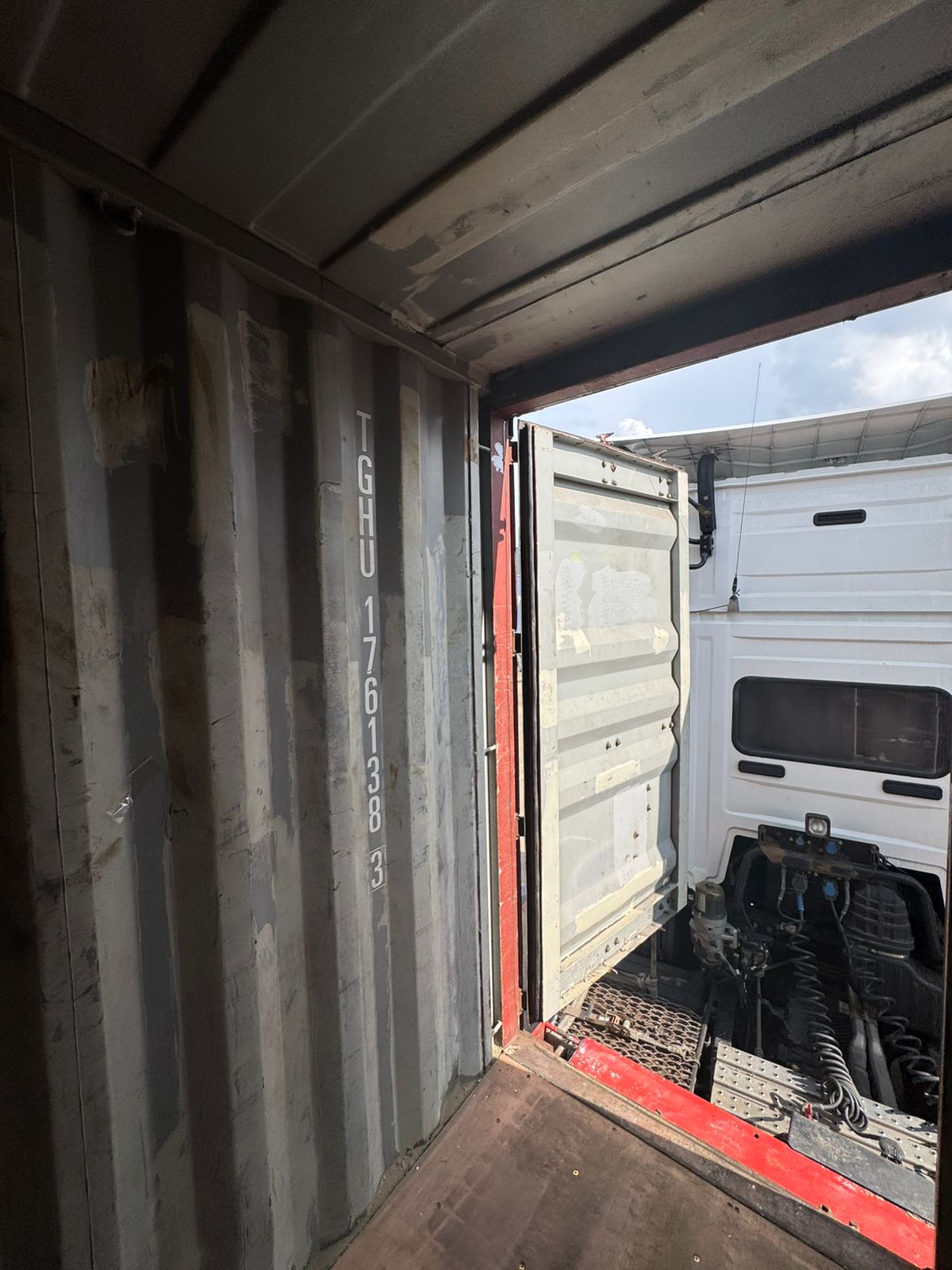 Морской контейнер TGHU1761383