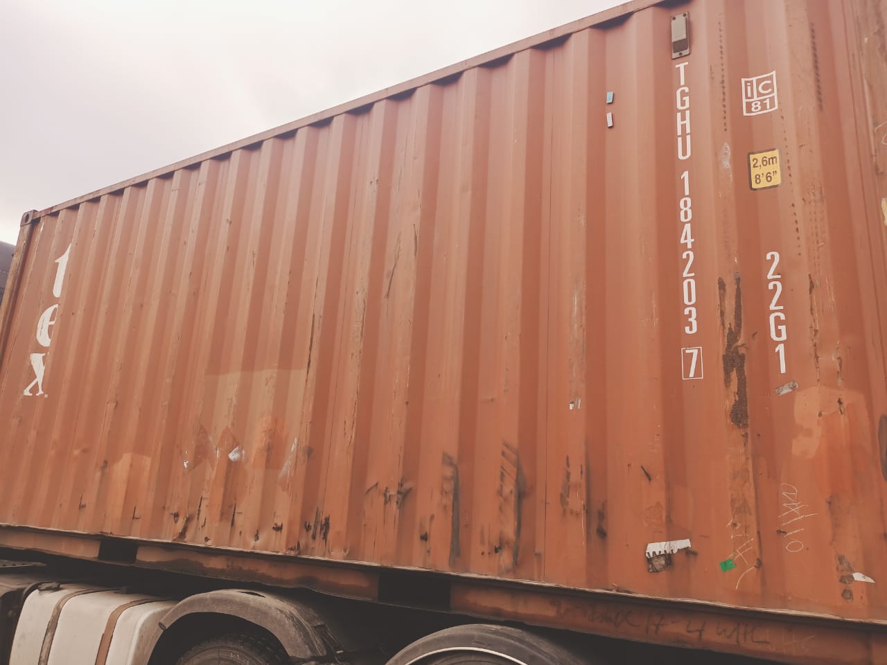 Морской контейнер TGHU1842037