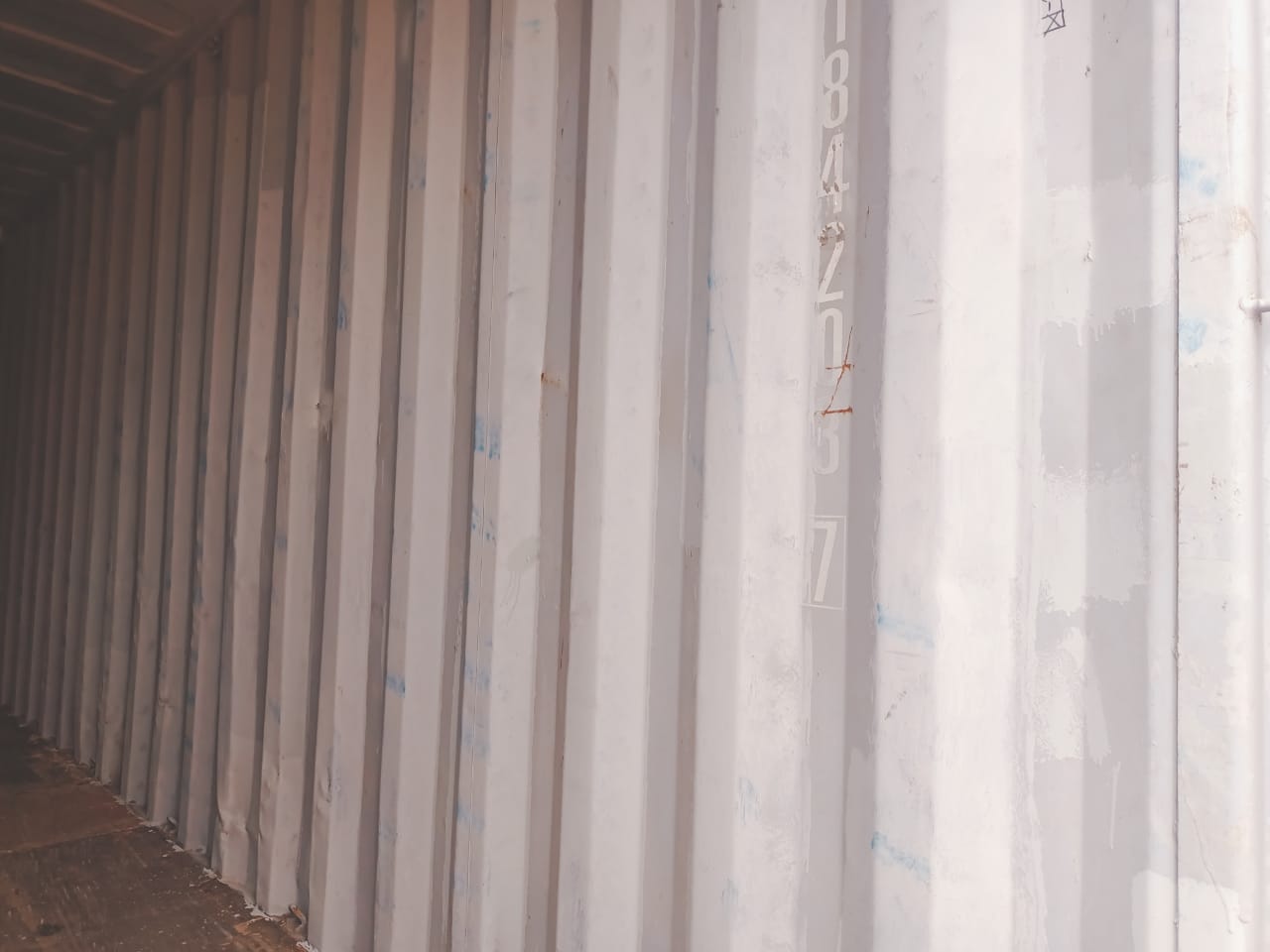 Морской контейнер TGHU1842037