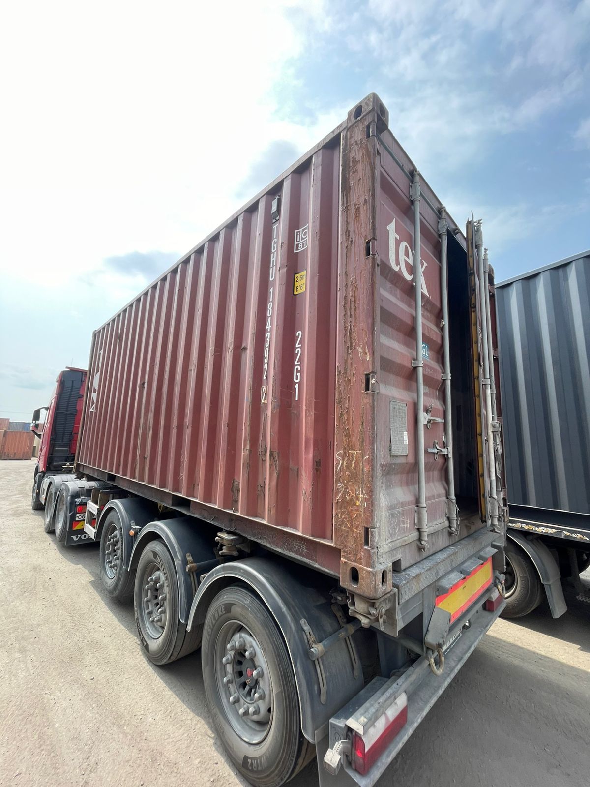 Морской контейнер TGHU1843922