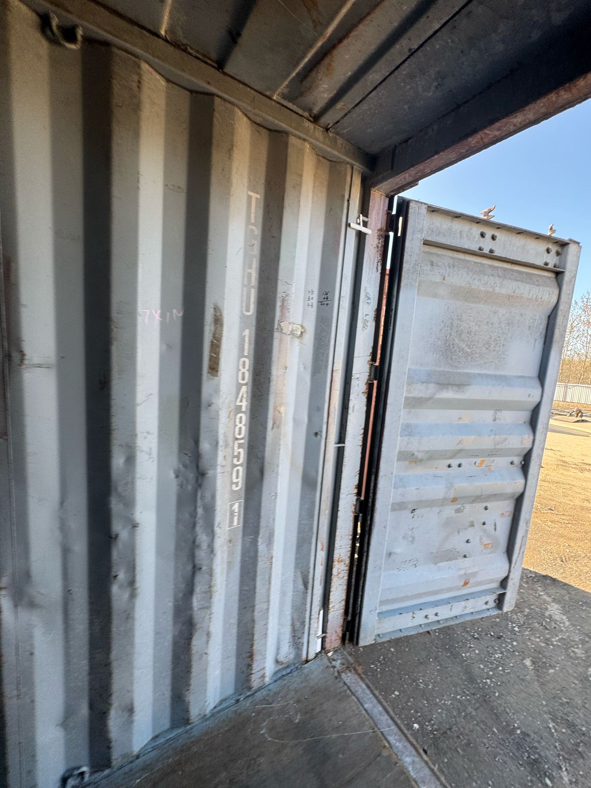 Морской контейнер TGHU1848591