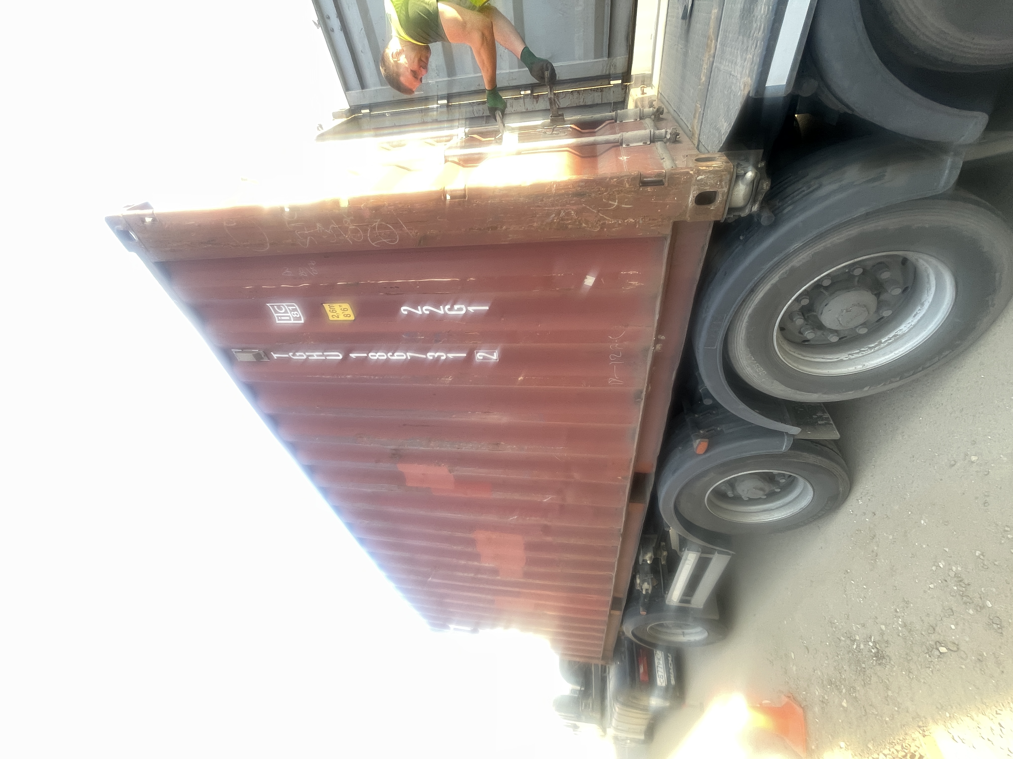 Морской контейнер TGHU1867312