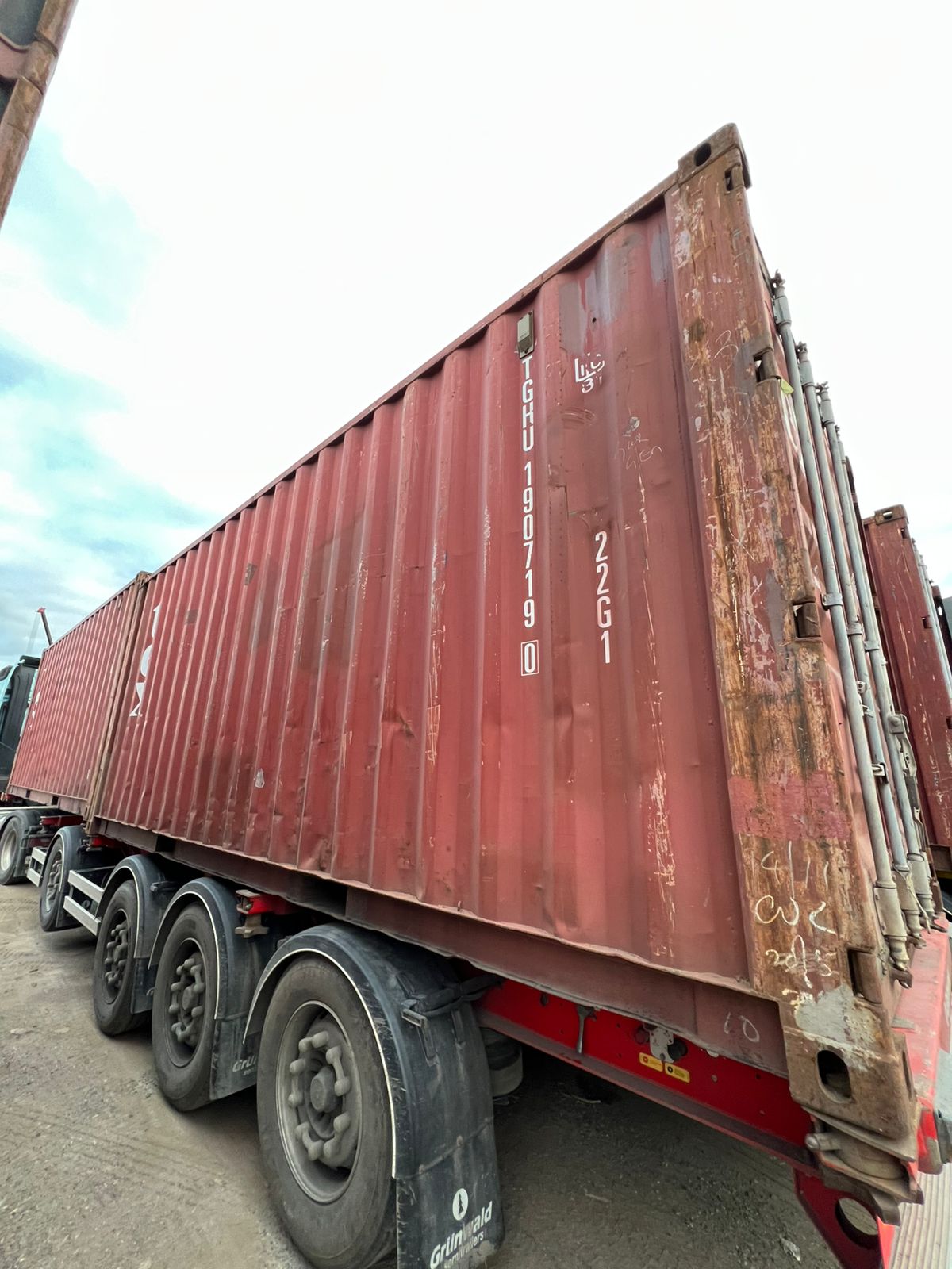 Морской контейнер TGHU1907190