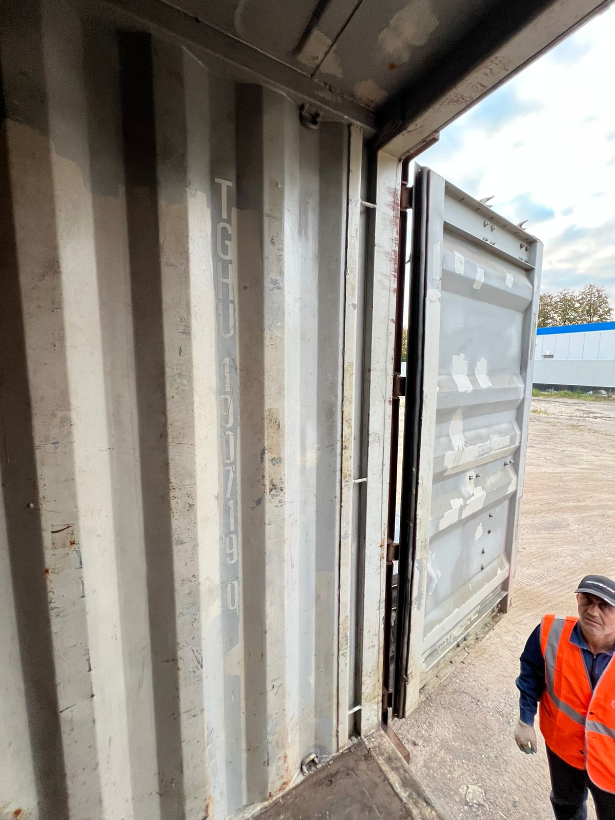 Морской контейнер TGHU1907190