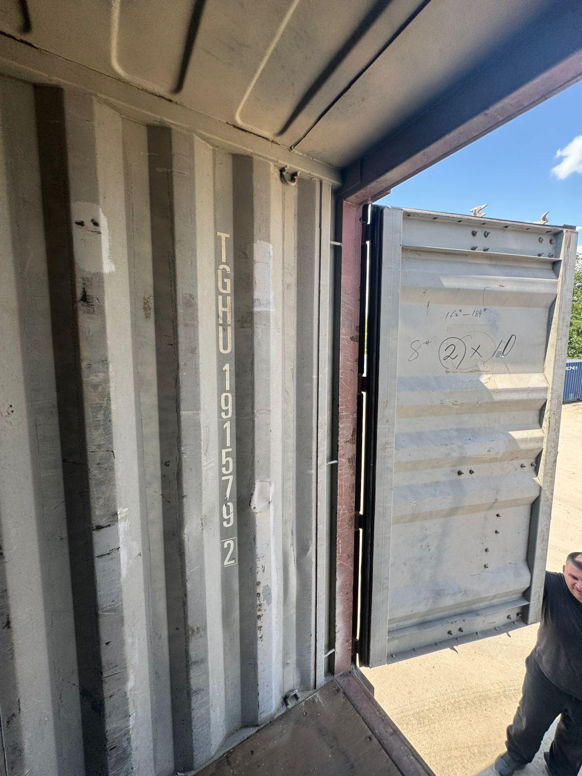 Морской контейнер TGHU1915792