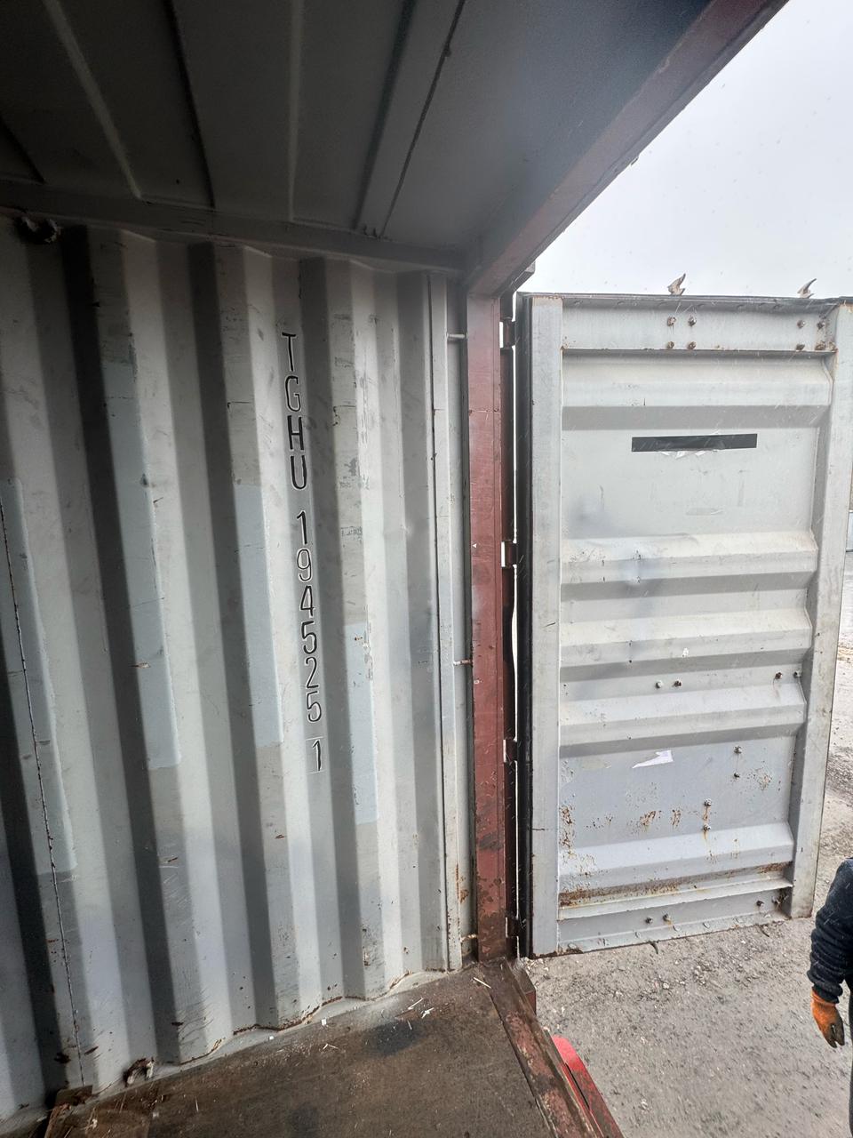 Морской контейнер TGHU1945251