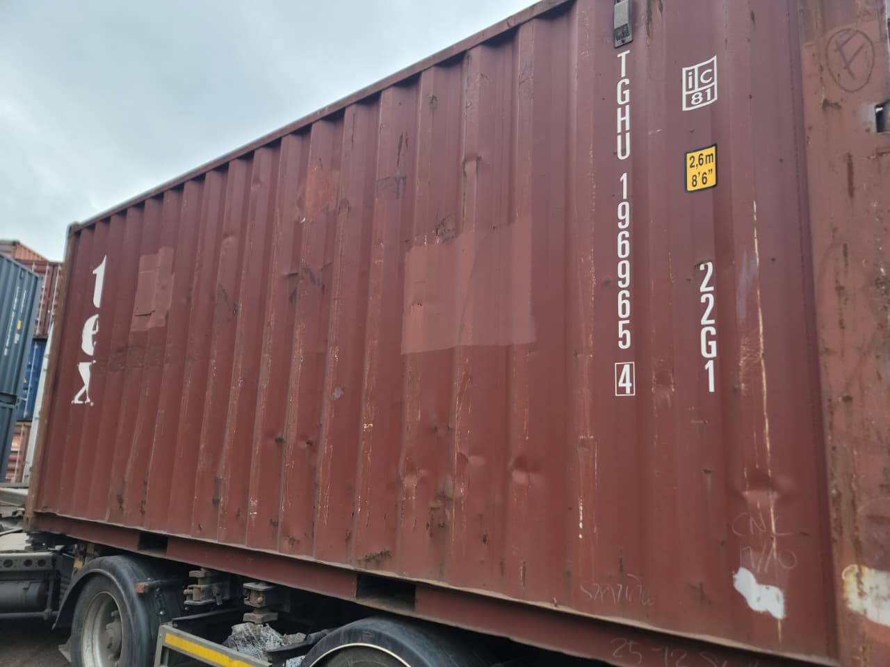 Морской контейнер TGHU1969654