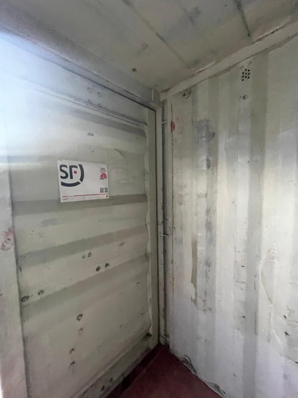 Морской контейнер TGHU1990008