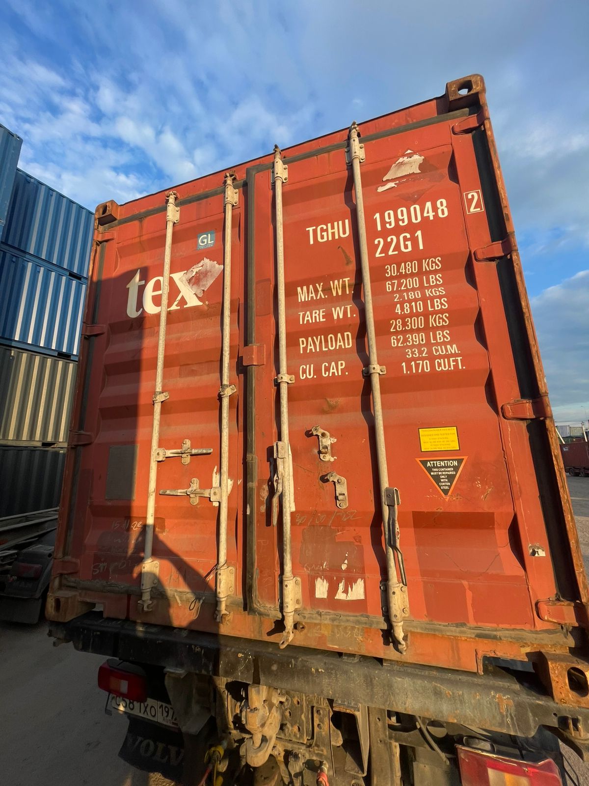 Морской контейнер TGHU1990482