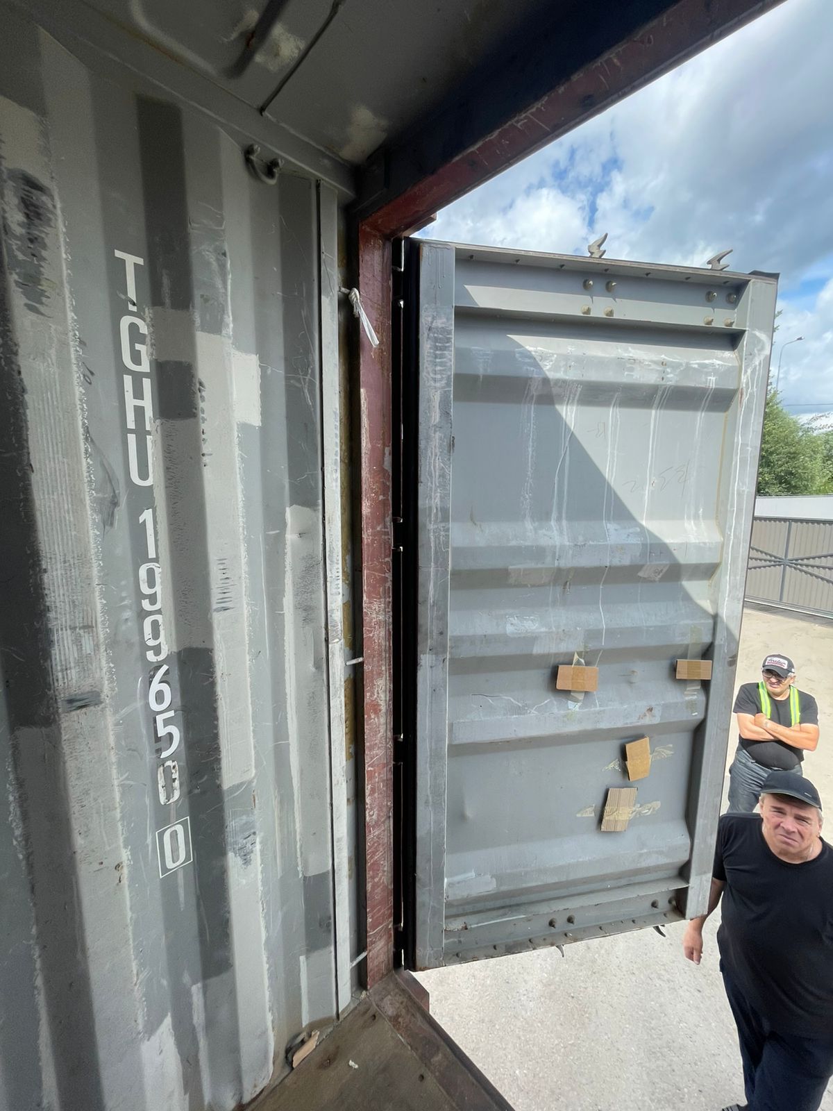 Морской контейнер TGHU1996500