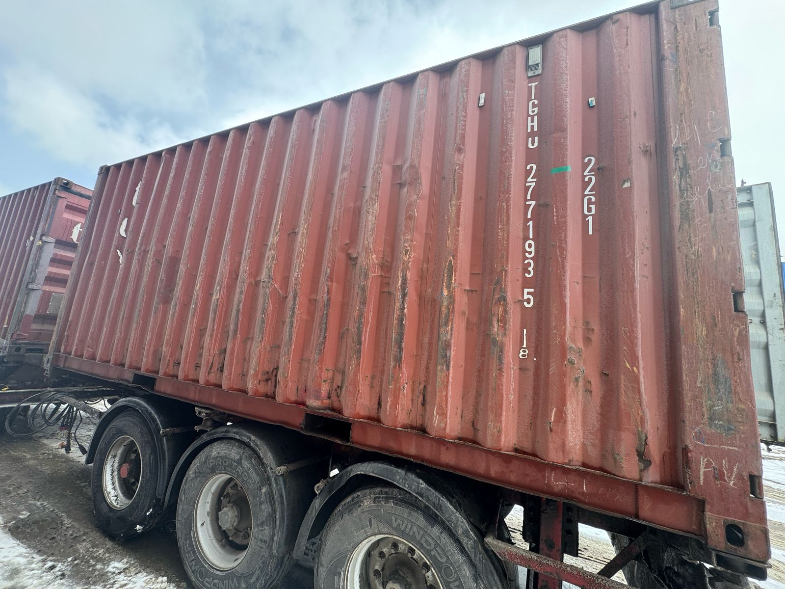 Морской контейнер TGHU2771935