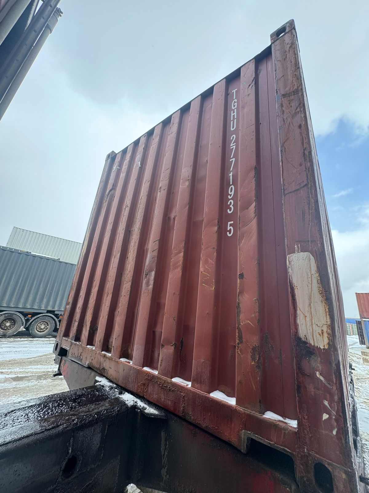 Морской контейнер TGHU2771935