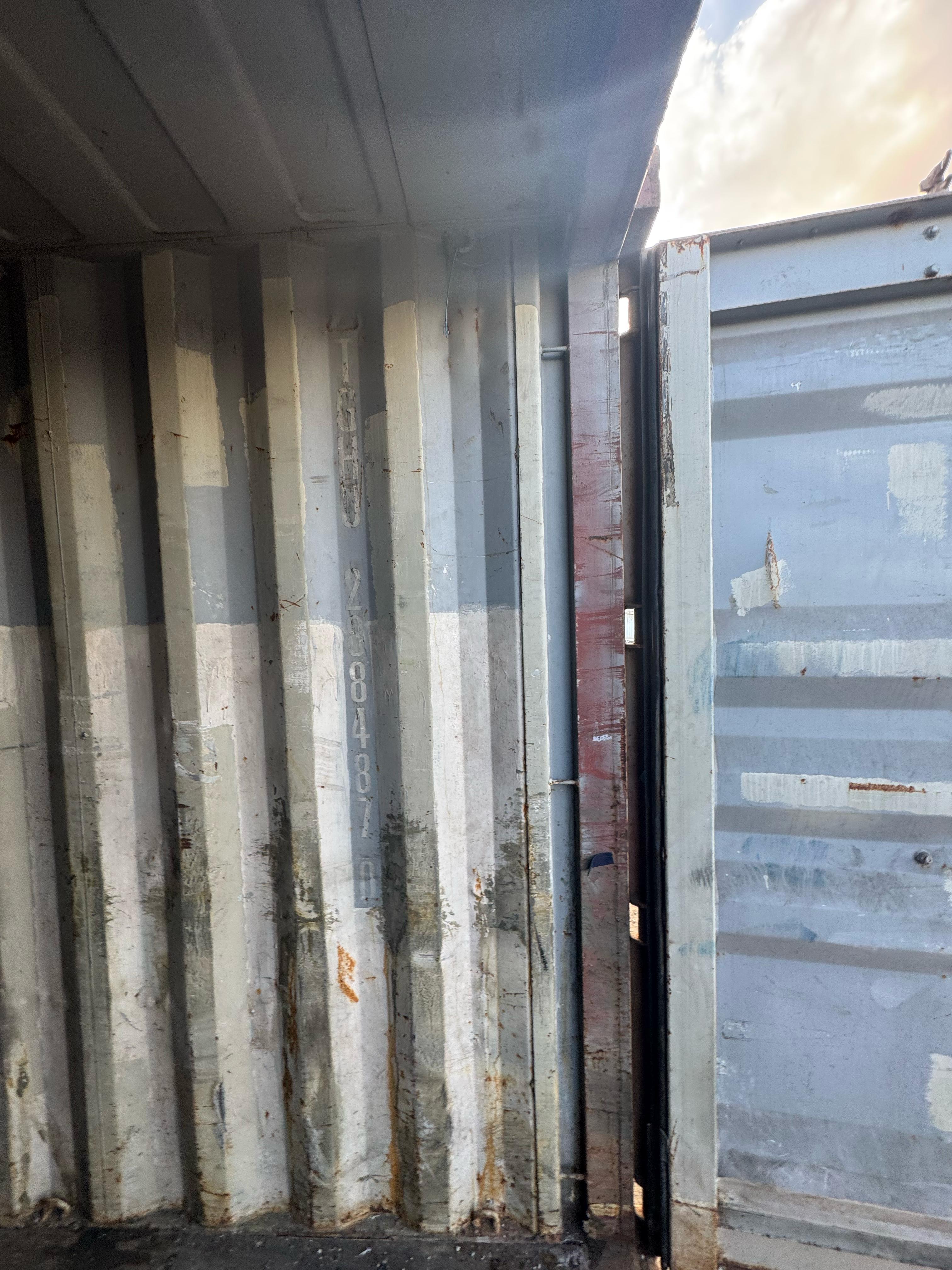 Морской контейнер TGHU2884870