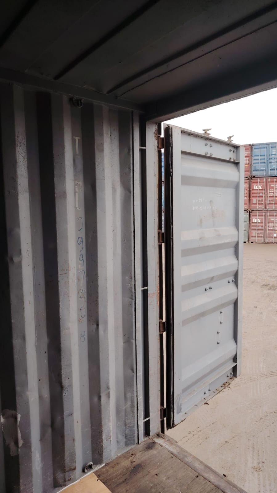 Морской контейнер TGHU2997408