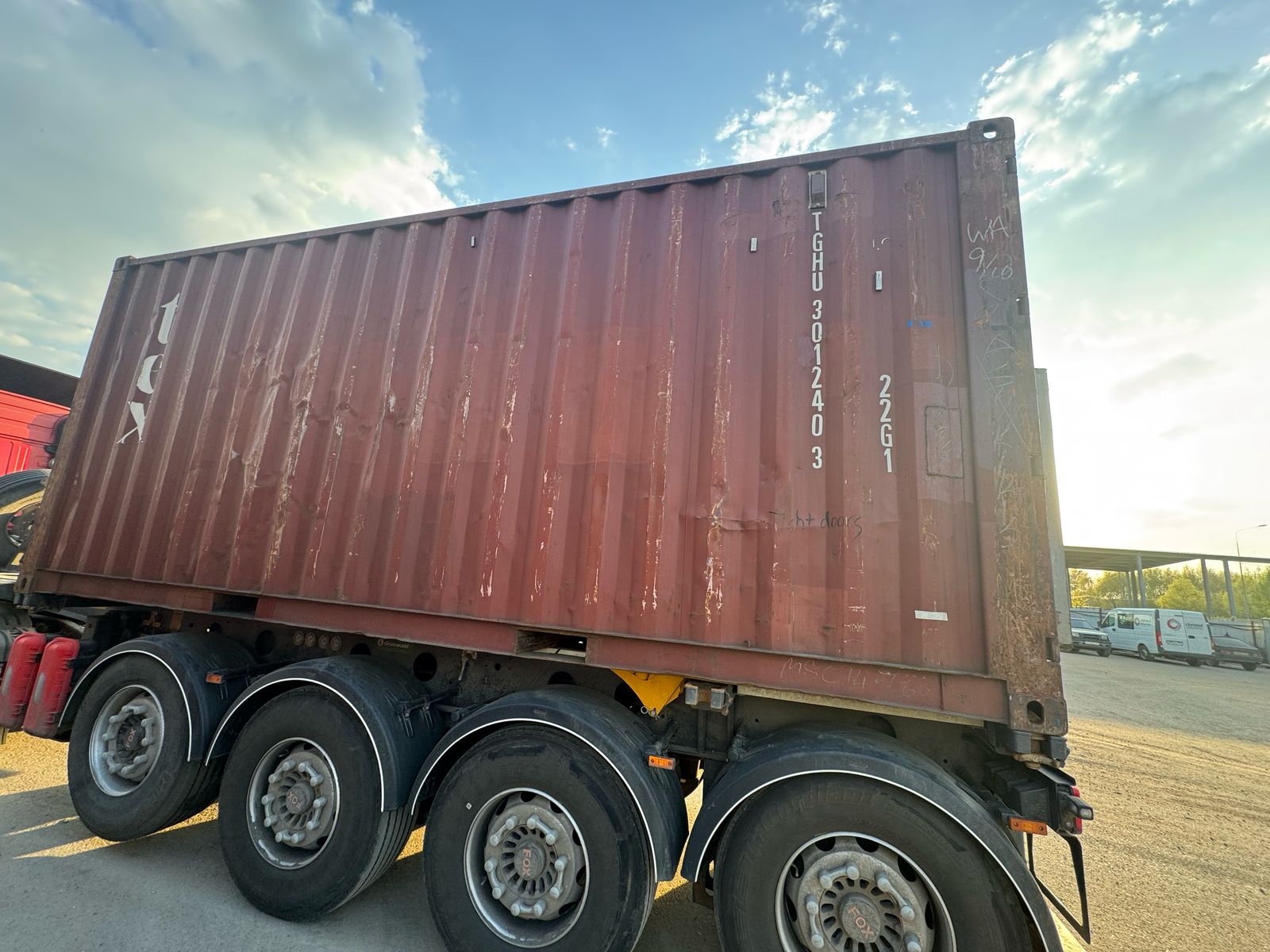 Морской контейнер TGHU3012403