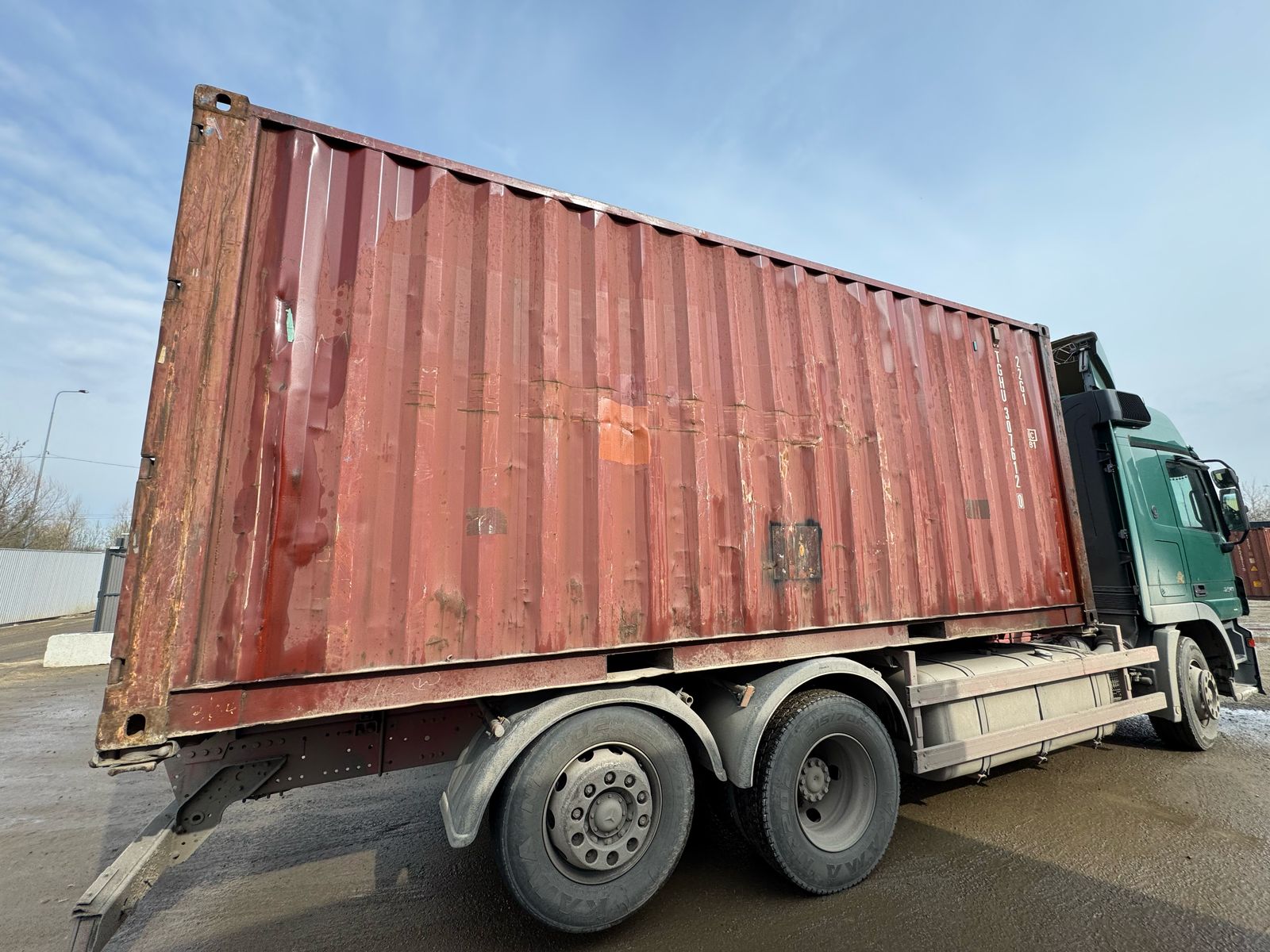 Морской контейнер TGHU3076120