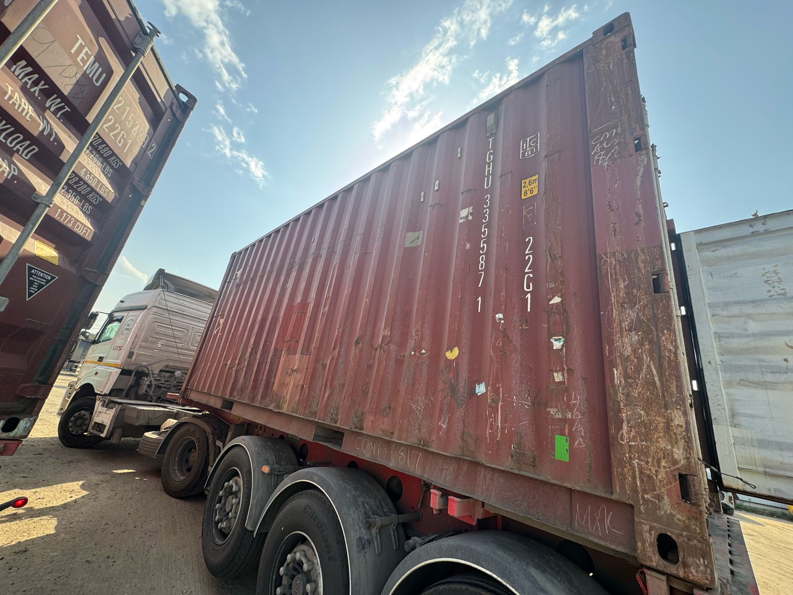 Морской контейнер TGHU3355871