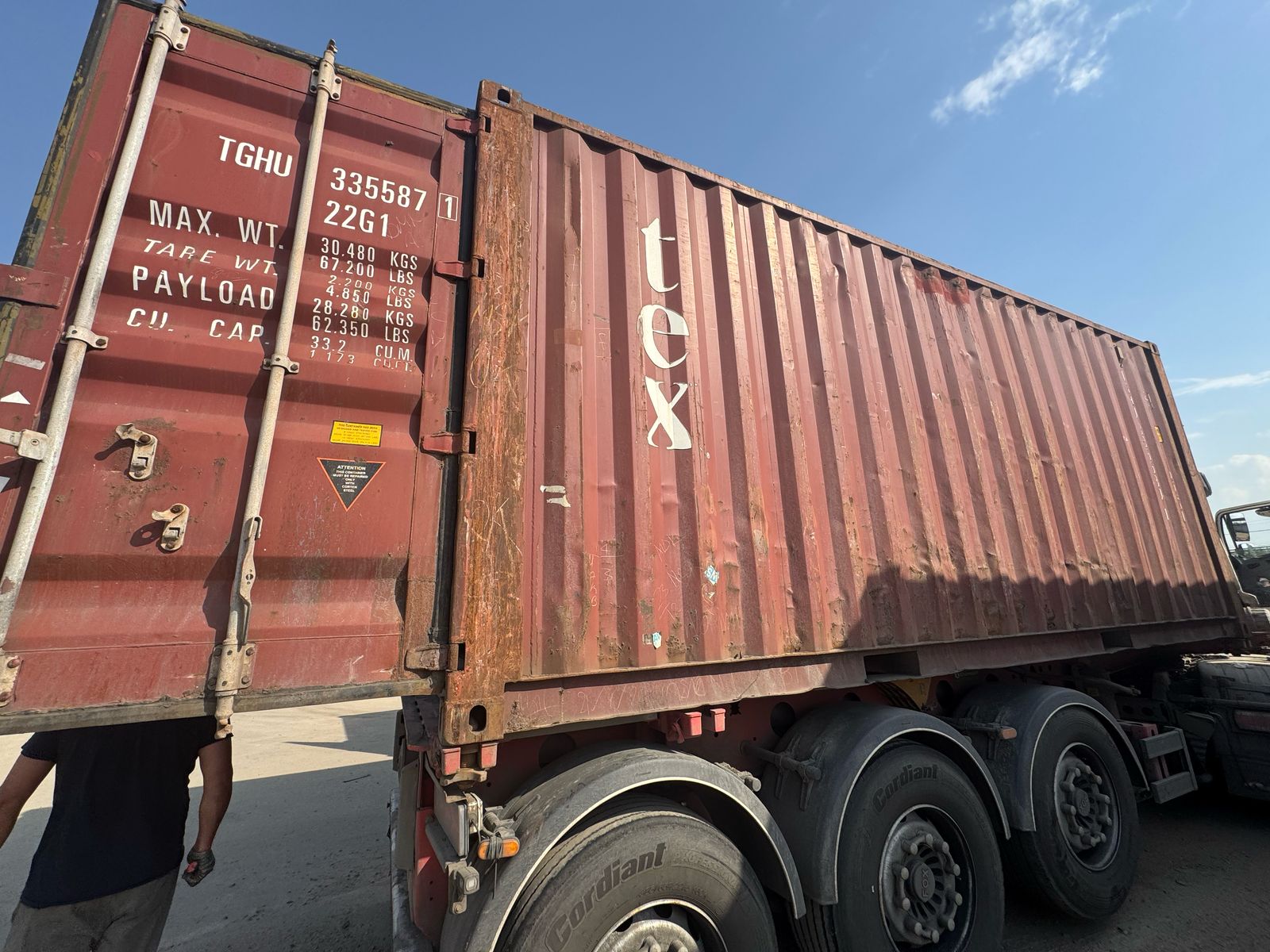 Морской контейнер TGHU3355871