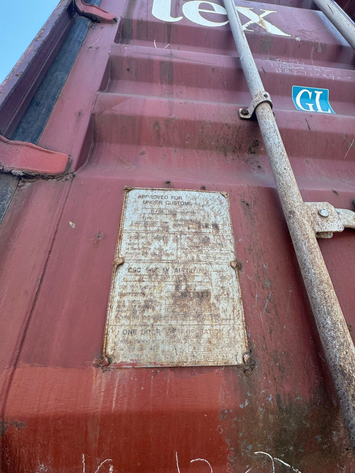 Морской контейнер TGHU3355871