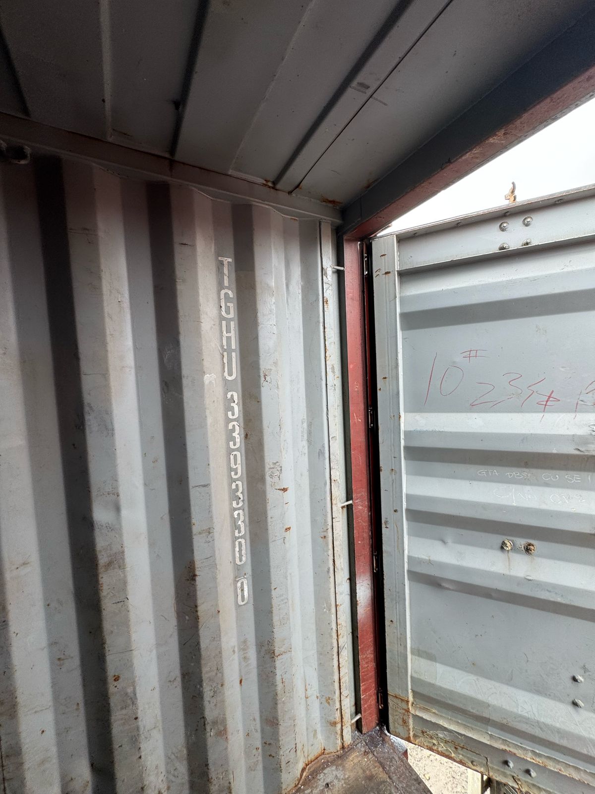 Морской контейнер TGHU3393300