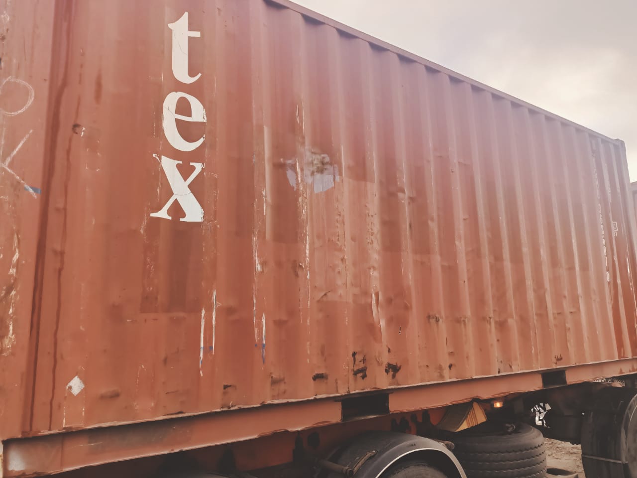 Морской контейнер TGHU3686078