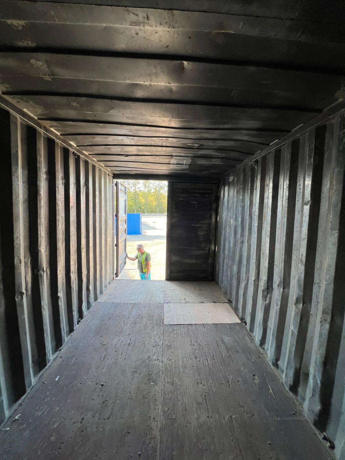 Морской контейнер TGHU3750325